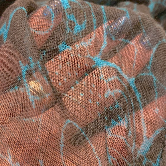 Vintage Gauze women’s Infinity, loop semi sheer scarf 💯 acrylic One Size - Picture 9 of 12